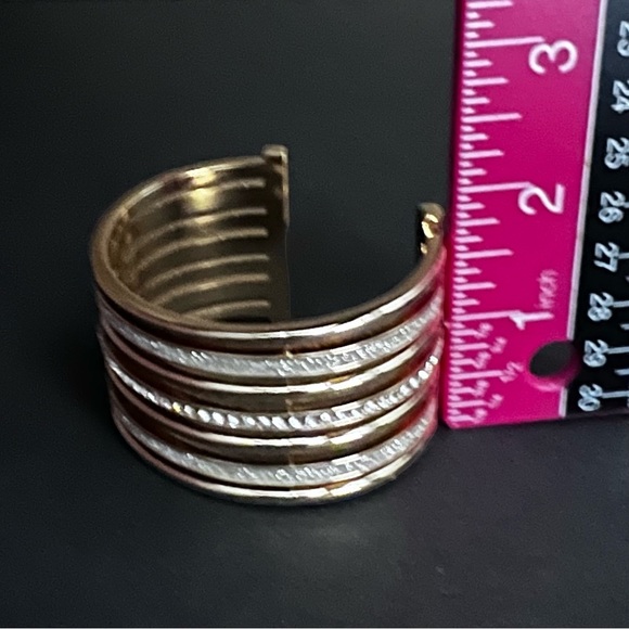 Cuff Bracelet Rhinestones Cuff Bracelet Rhinestones Gold Tone Cuff Bracelet - Picture 11 of 13